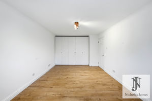 Photo 25- click for photo gallery